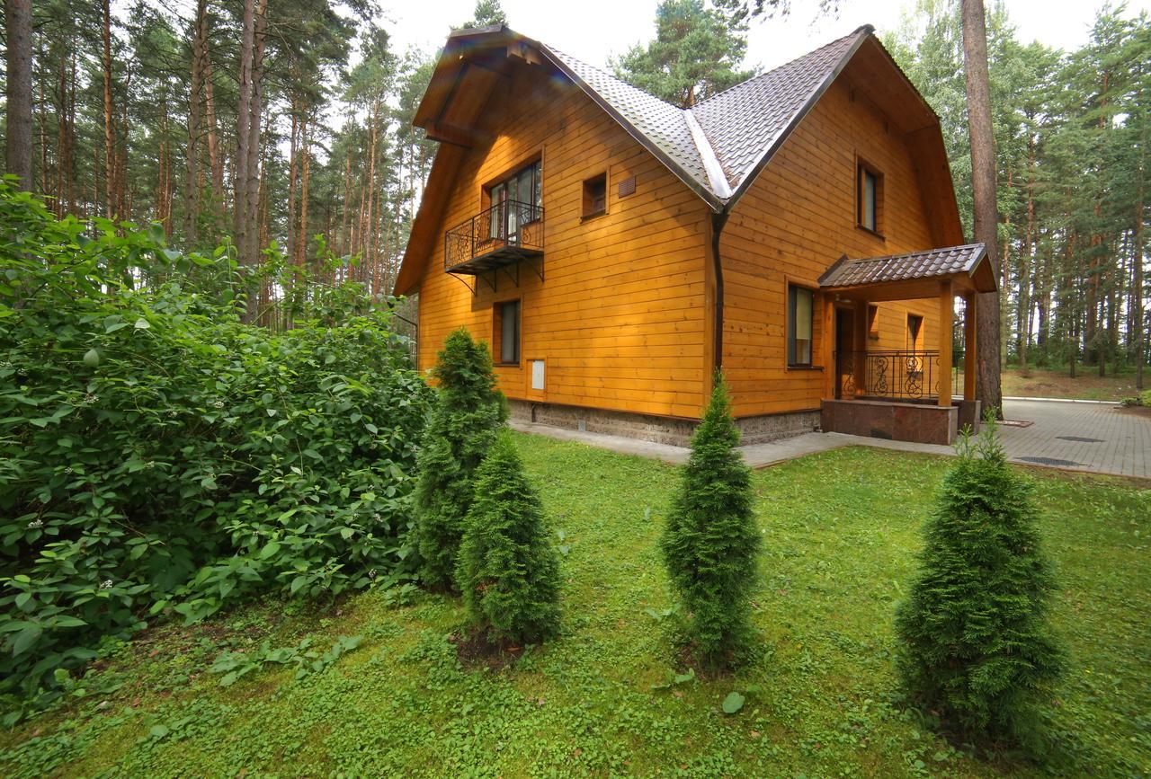 Sanatorii Sosny At Naroch Lake Otel Gatovichi Dış mekan fotoğraf